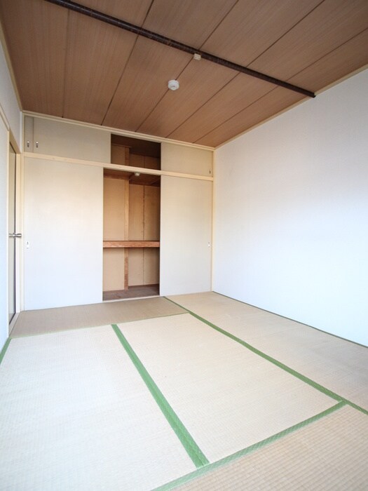 物件内観写真18　(居室)