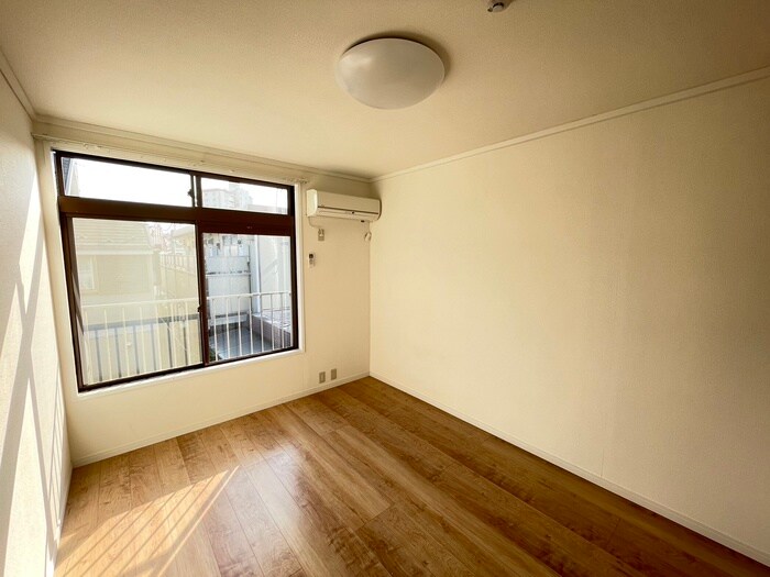 物件内観写真8　(居室)