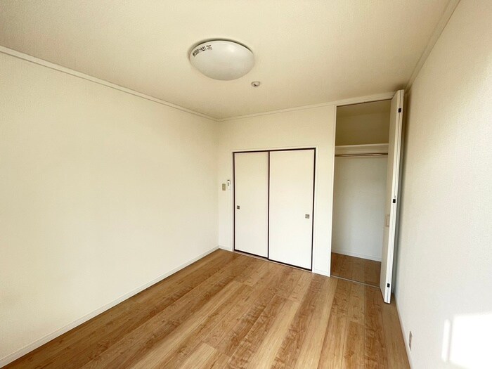 物件内観写真10　(居室)