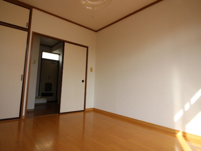 物件内観写真10　(居室)