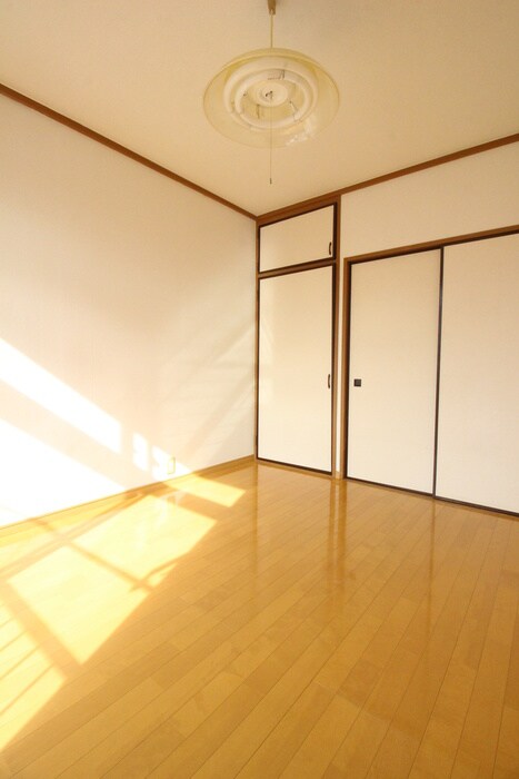 物件内観写真10　(居室)