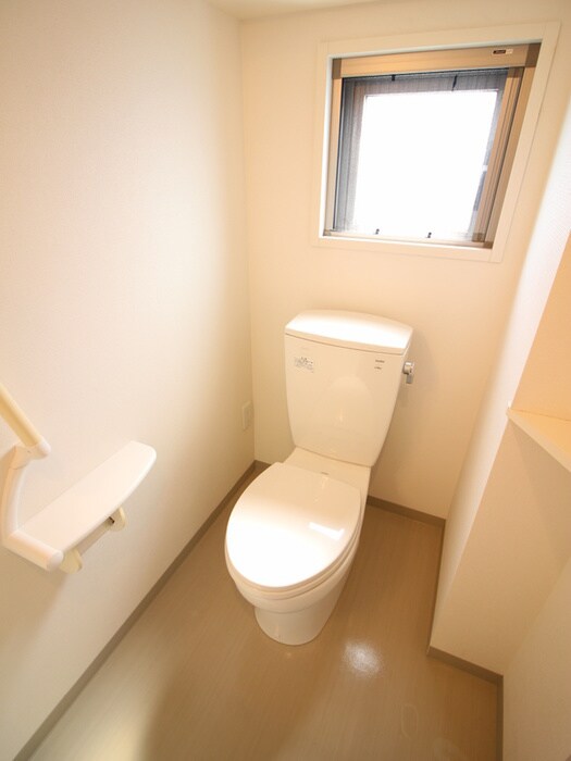 物件内観写真12　(トイレ)