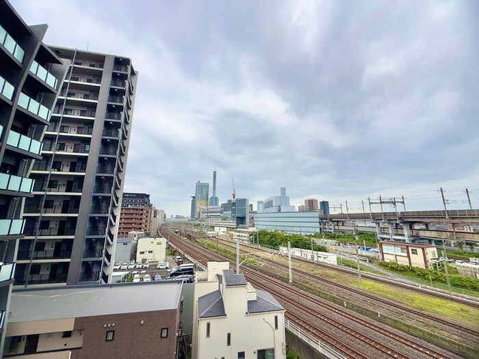 物件内観写真20　(室内からの展望)