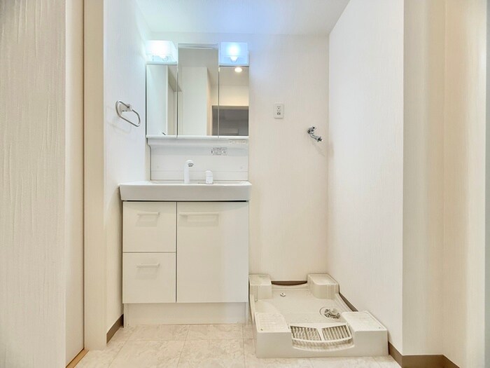 物件内観写真21　(洗濯機置場)