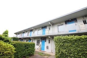 サンホワイトＦ２０２外観写真
