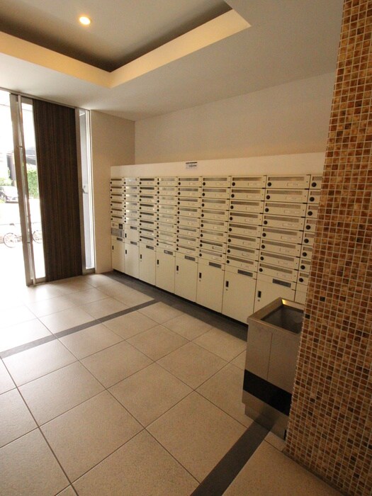 物件外観写真6　(建物設備)