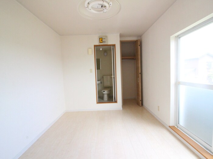 物件内観写真13　(居室)