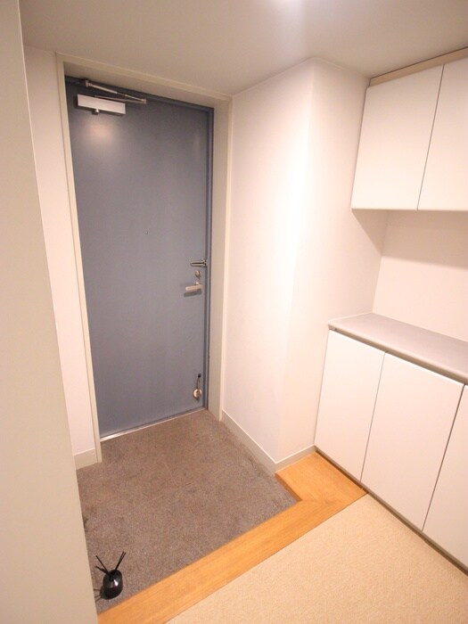 物件内観写真15　(玄関)