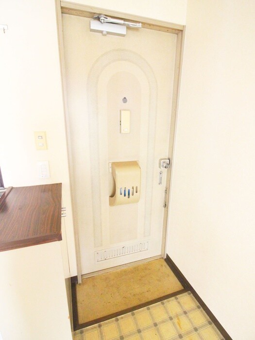 物件内観写真19　(玄関)