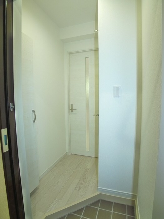 物件内観写真16　(廊下)