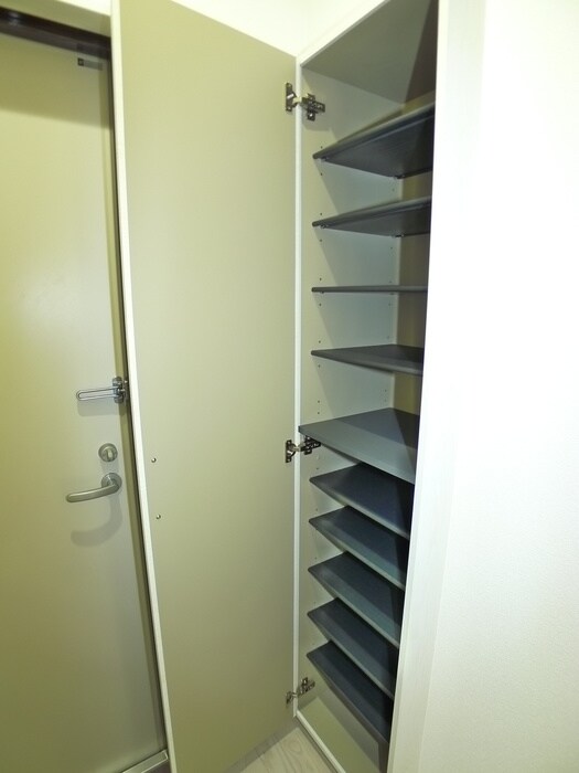 物件内観写真18　(靴箱)