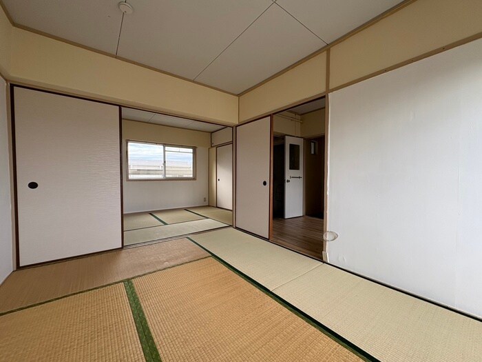 物件内観写真10　(居室)