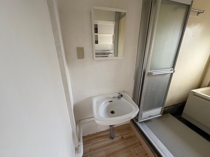 物件内観写真13　(洗面)