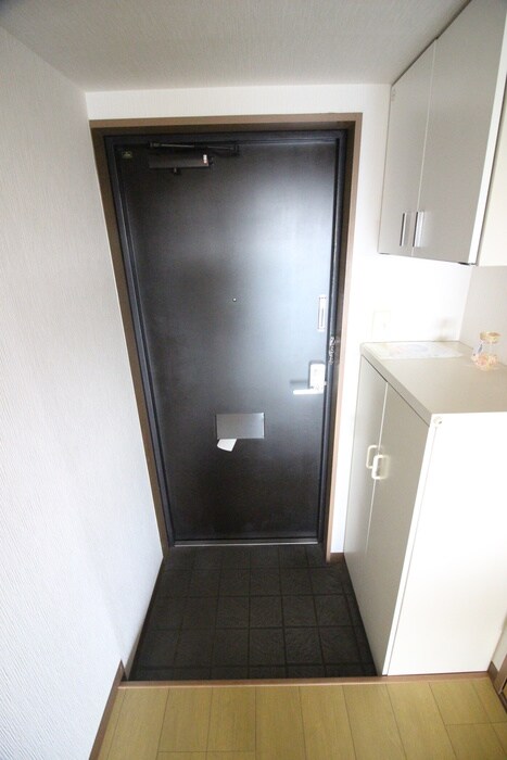 物件内観写真7　(玄関)