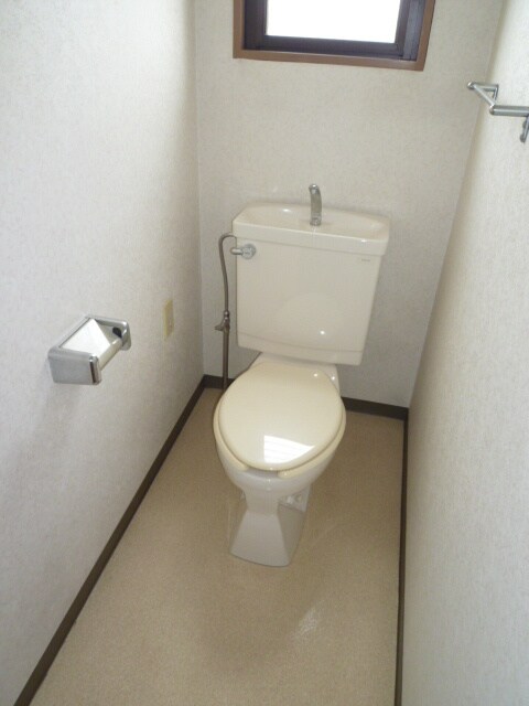 物件内観写真13　(トイレ)