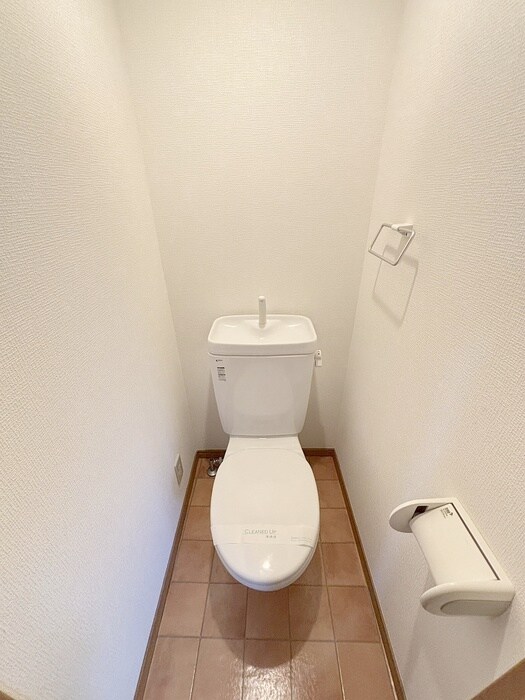 物件内観写真15　(トイレ)