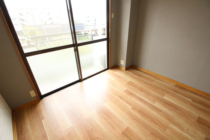 物件内観写真11　(居室)