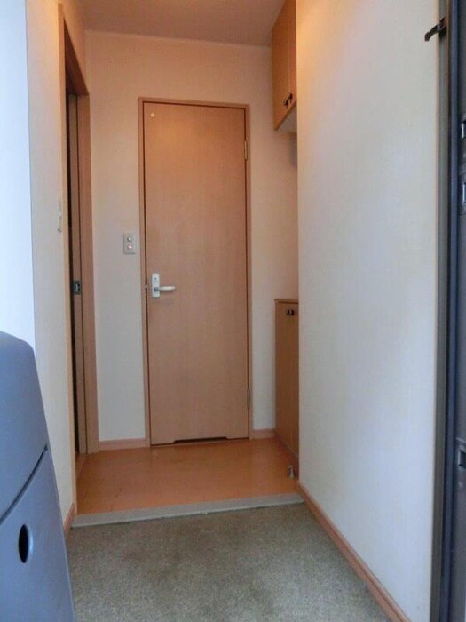 物件内観写真14　(玄関)