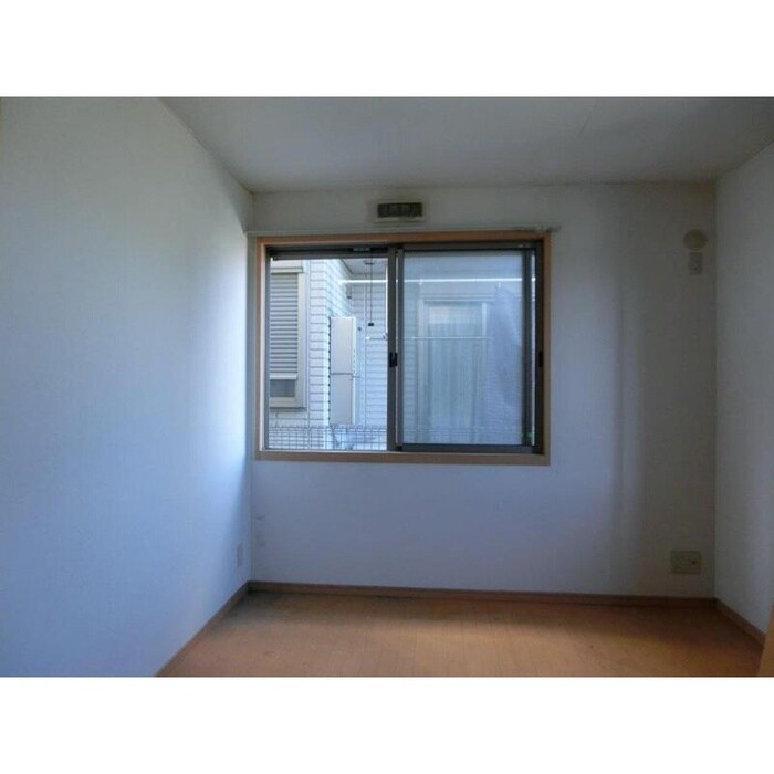 物件内観写真15　(居室)