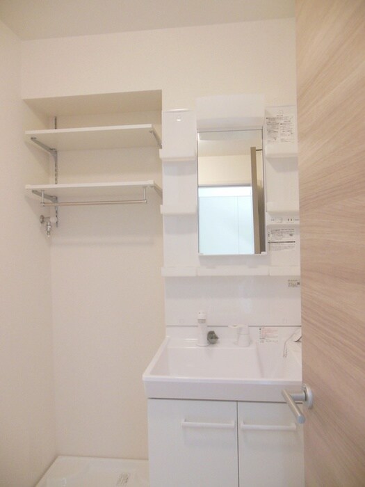 物件内観写真9　(洗面)