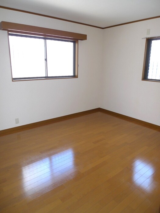 物件内観写真15　(室内からの展望)