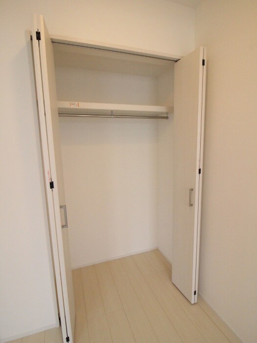 物件内観写真12　(収納)