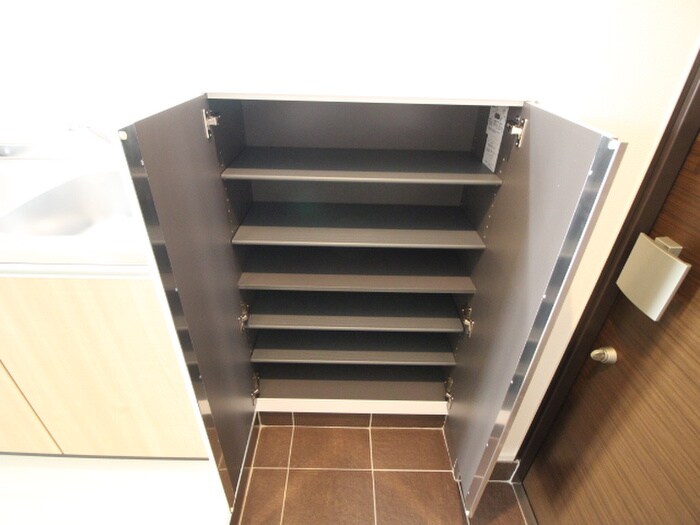 物件内観写真19　(靴箱)