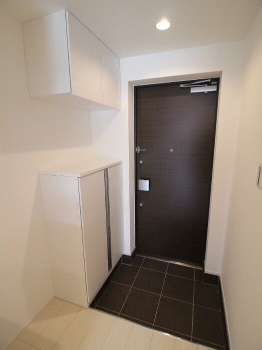 物件内観写真22　(玄関)