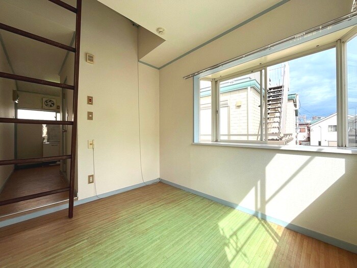 物件内観写真8　(居室)