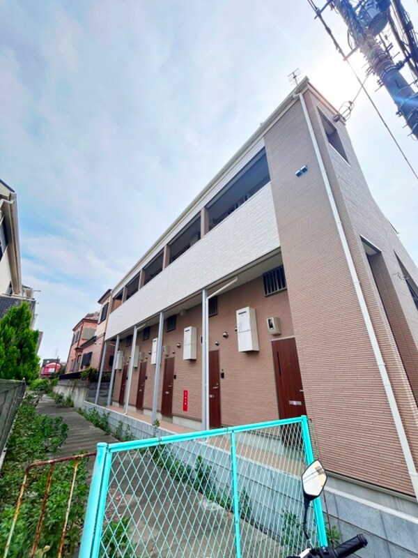 建築中