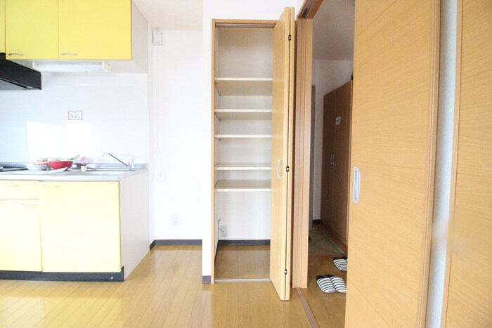 物件内観写真17　(収納)