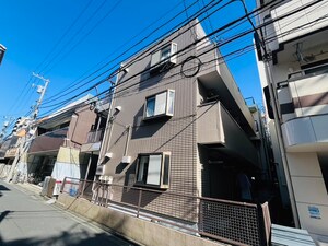 メゾンドヌフ外観写真
