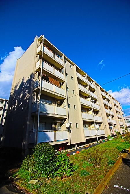 ビレッジハウス三田2号棟外観写真