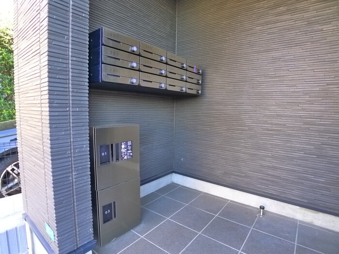 物件外観写真4　(建物設備)