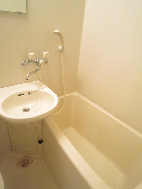 物件内観写真10　(バス／シャワールーム等)