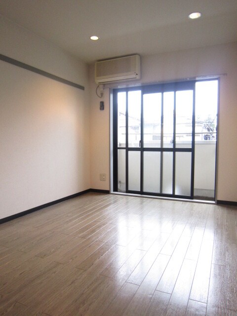 物件内観写真11　(居室)