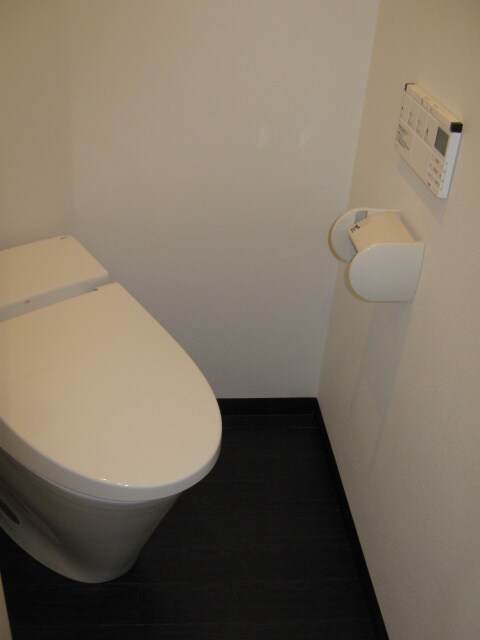 物件内観写真12　(トイレ)