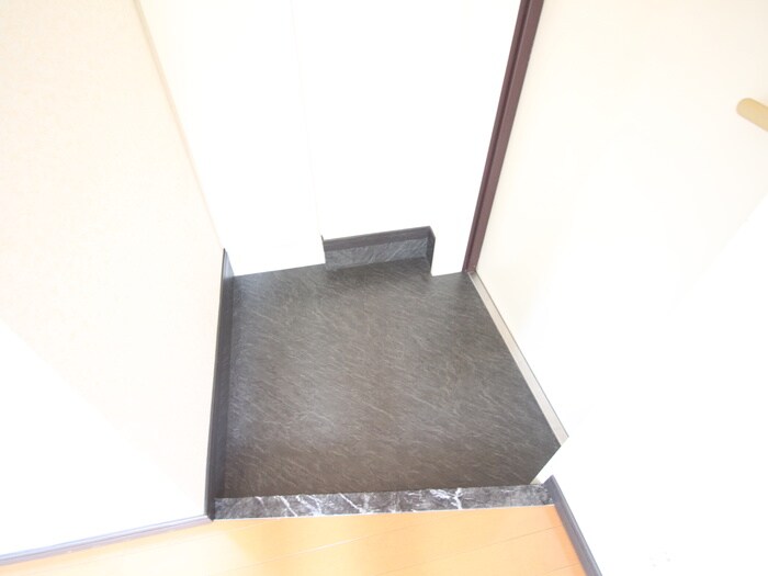 物件内観写真17　(玄関)