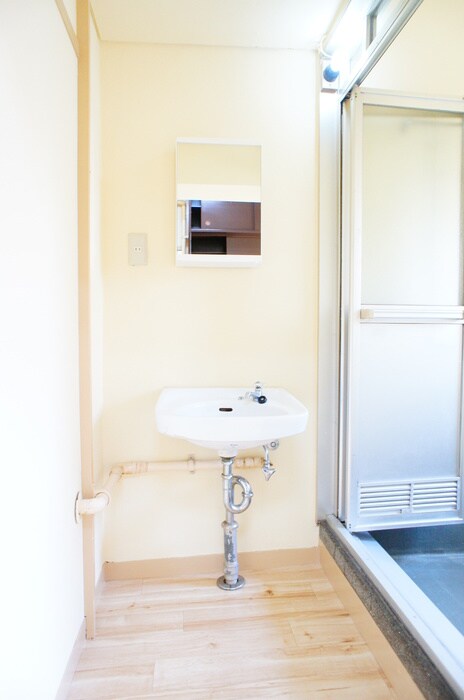 物件内観写真11　(洗面)