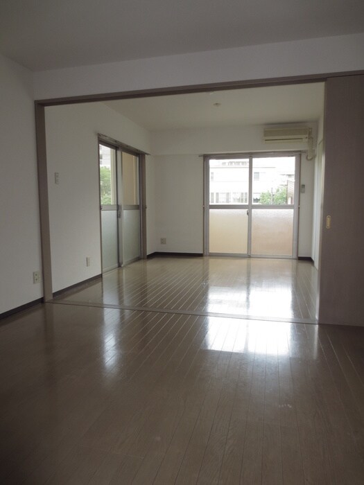 物件内観写真10　(居室)