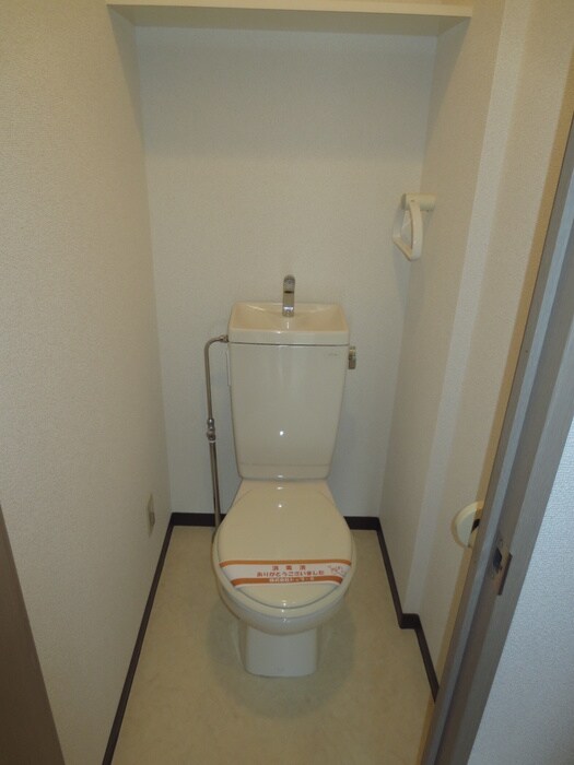 物件内観写真13　(トイレ)