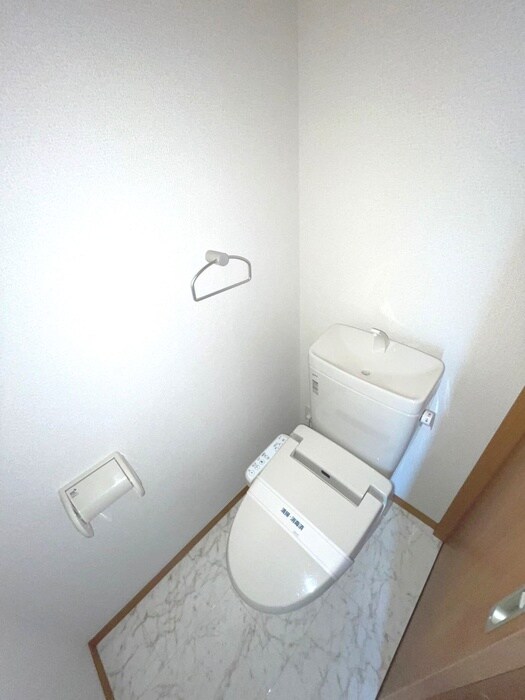 物件内観写真12　(トイレ)