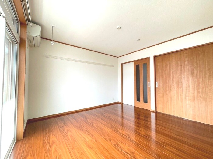 物件内観写真18　(居室)