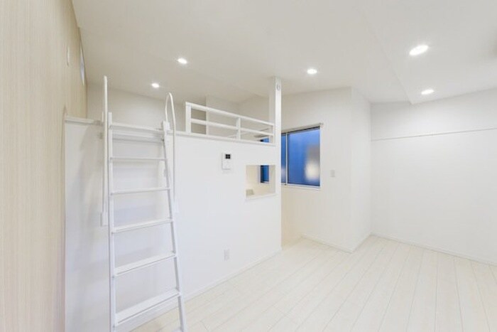 物件内観写真9　(居室)