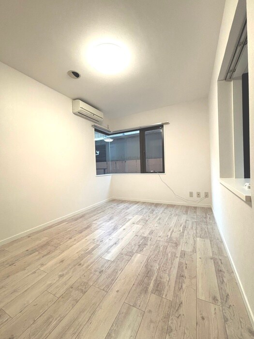 物件内観写真9　(居室)