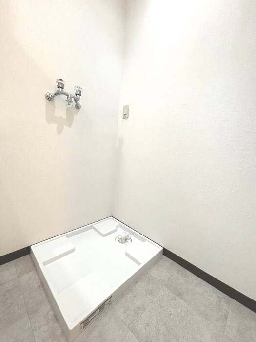 物件内観写真17　(洗濯機置場)