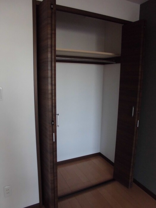 物件内観写真13　(収納)