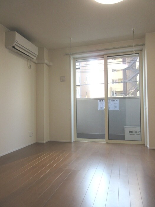 物件内観写真15　(居室)