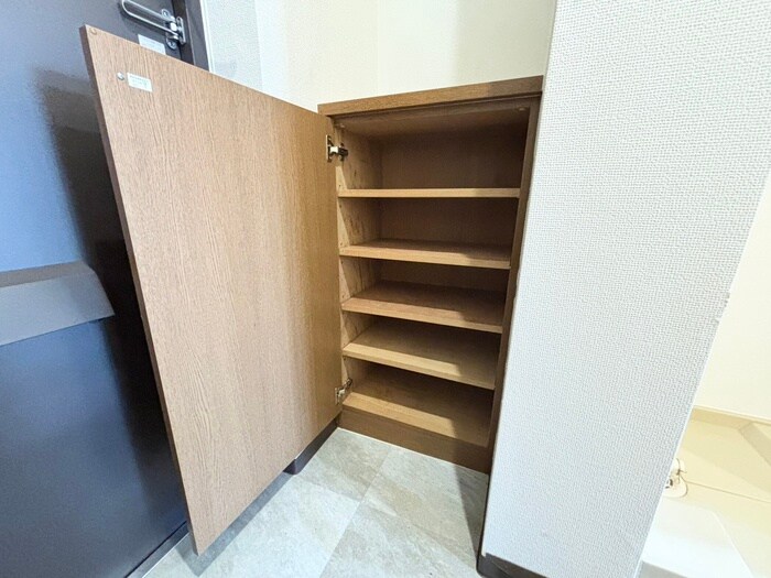 物件内観写真13　(靴箱)