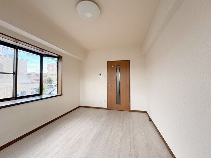 物件内観写真10　(居室)